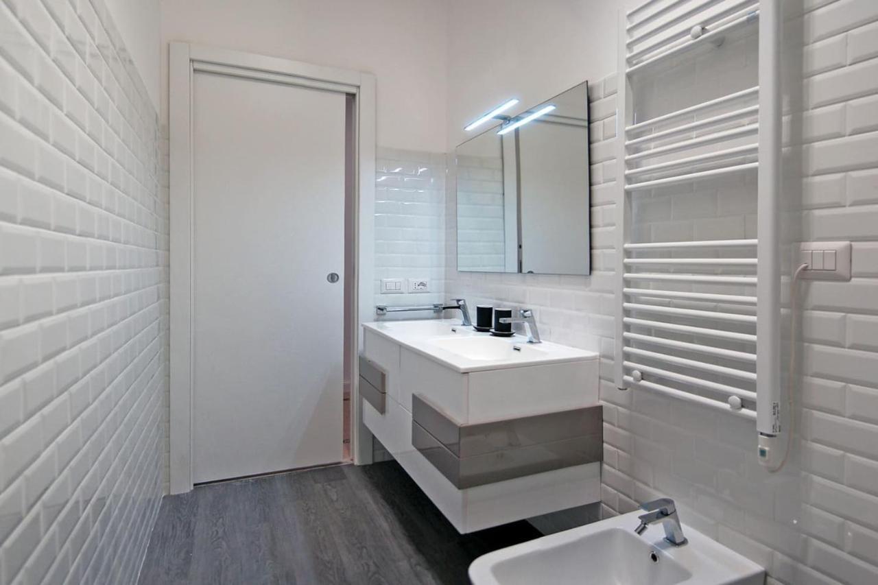 Guardabassi Collection - Vatican White By Varental Rome Bagian luar foto